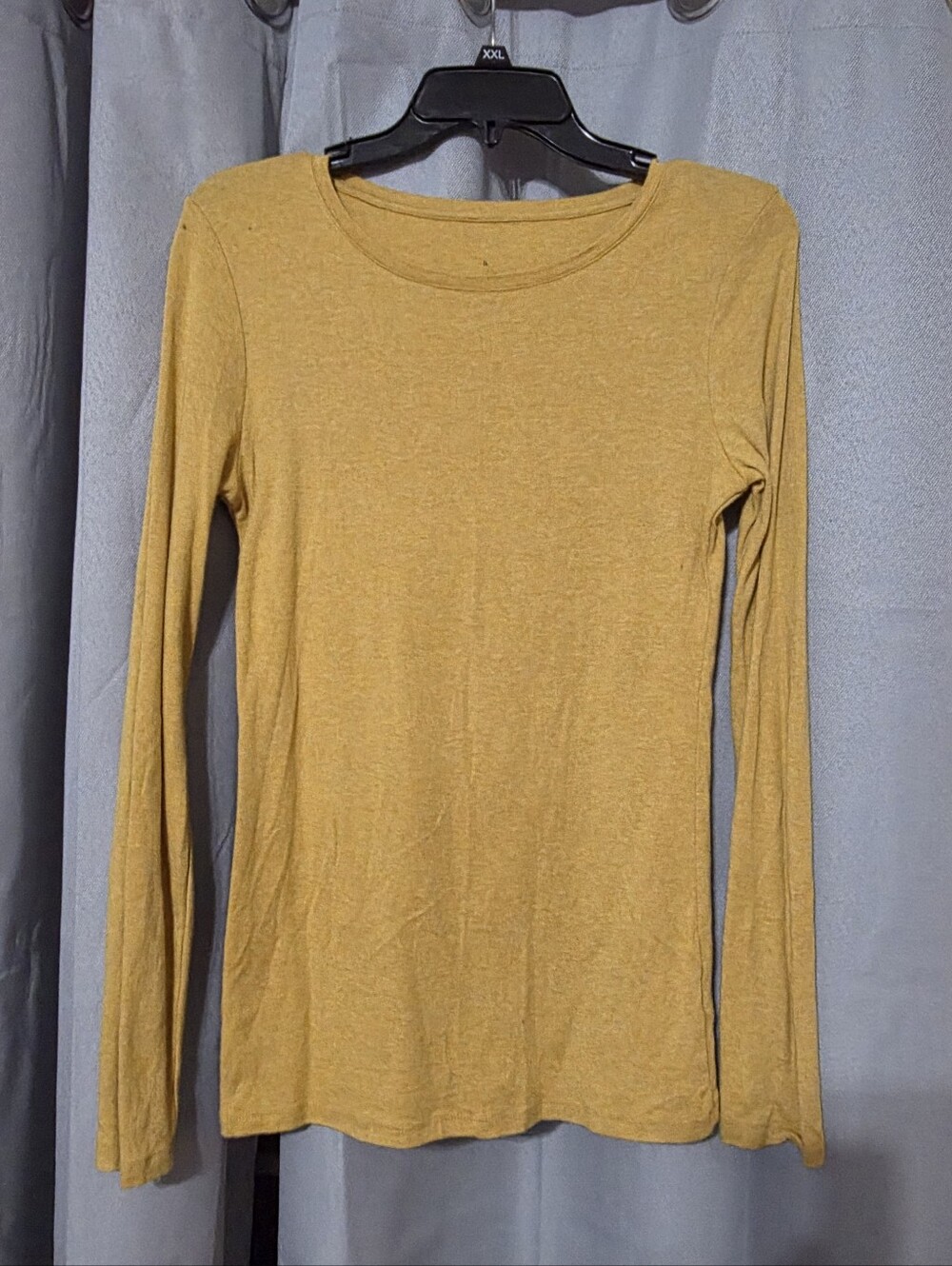 A New Day Heathered Mustard Yellow Crewneck Long Sleeve Tee